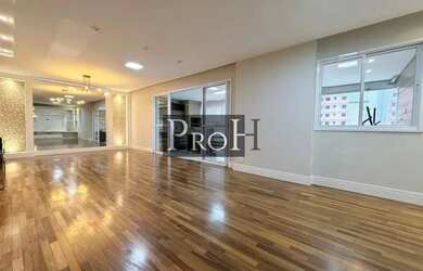 Imagem: O apartamento possui 3 Dormitórios, 5 Banheiros, 3 Vagas na