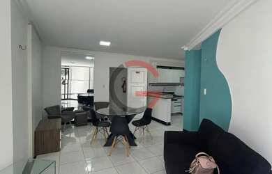 Imagem: O apartamento possui 1 Dormitório, 1 Banheiro, 1 Vaga na garagem