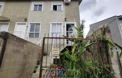 Imagem: A casa possui 2 Dormitórios, 1 Banheiro, 81m² de Área, Churrasqueira