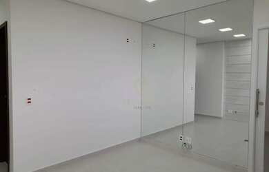 Imagem: O depósito possui 1 Vaga na garagem e 38m² de Área e está