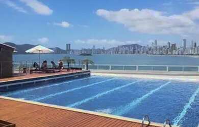 Imagem: O apartamento possui 1 Dormitório, 1 Banheiro, 1 Vaga na garagem