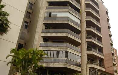 Imagem: O apartamento na cobertura possui 4 Dormitórios, 4 Banheiros