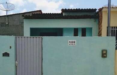 Imagem: A casa possui 2 Dormitórios e está localizado em Belém