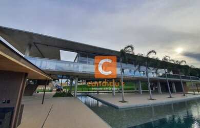 Imagem: O terreno possui Imóvel novo e está localizado em Parque