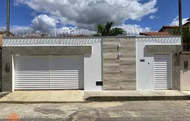 Imagem: A casa está localizado em Centro, Várzea Grande à venda por