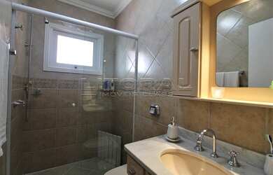 Imagem 14: Charmoso sobrado a venda, localizado no Condomínio Lagos Park, praia...