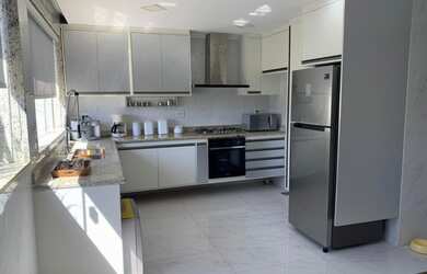 Imagem 12: Casa de condomínio para venda possui 377 metros quadrados com 4 quartos