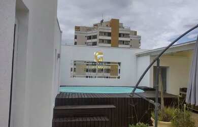 Imagem: O apartamento na cobertura possui 5 Dormitórios, 5 Banheiros