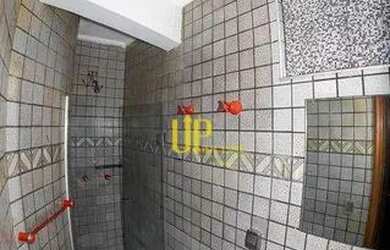 Imagem: A casa em condomínio possui 5 Dormitórios, 5 Banheiros, 4