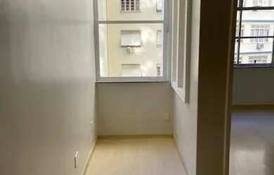 Imagem 2: Excepcional e Belíssimo 2 quartos em Copacabana a 1/2 quadra da praia