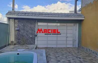 Imagem: A casa possui 2 Dormitórios, 3 Banheiros, 3 Vagas na garagem