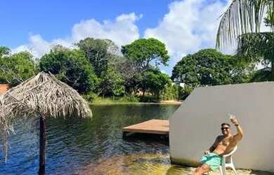 Imagem: A casa possui 5 Dormitórios, 5 Vagas na garagem e está localizado