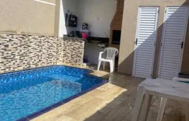 Imagem 1: Casa temporada. 2 Vagas na garageme2 Dormitórios