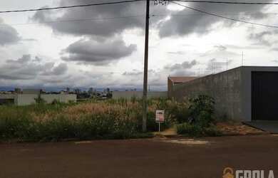 Imagem: O terreno possui 390m² de Área, Imóvel novo e está localizado