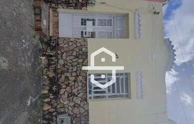 Imagem: A casa possui 1 Dormitório, 1 Banheiro, 37m² de Área e está