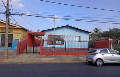 Imagem 1: Casa Padrão em Jundiaí. Varanda, 194m² de Área, 4 Vagas na garageme4...