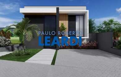 Imagem: A casa em condomínio possui 3 Dormitórios, 3 Banheiros, 4