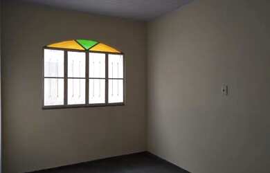 Imagem 4: Casa em Mesquita. Varanda, 10m² de Área, 1 Banheiroe2 Dormitórios