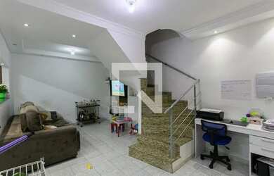 Imagem: A casa em condomínio possui 3 Dormitórios, 2 Banheiros, 2