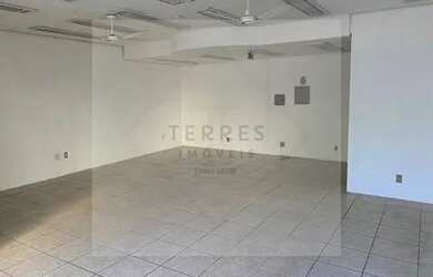 Imagem 1: Ponto comercial/Loja/Box para aluguel possui 56 metros quadrados em Bom...