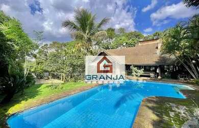 Imagem: A casa em condomínio possui 3 Dormitórios, 4 Banheiros, 5