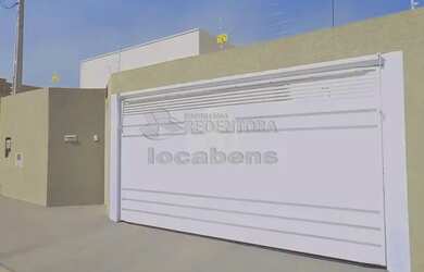 Imagem: A casa possui 2 Dormitórios, 2 Banheiros, 2 Vagas na garagem