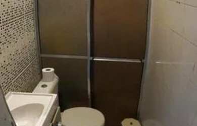 Imagem: A casa possui 3 Dormitórios, 4 Banheiros, 2 Vagas na garagem