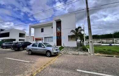 Imagem: A casa em condomínio possui 3 Dormitórios, 4 Banheiros, 4