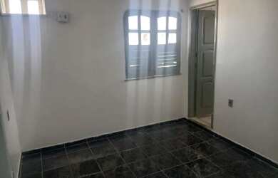 Imagem 3: ALUGO CASA NA AVENIDA TEFÉ - JAPIIM - 1° ANDAR