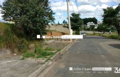 Imagem: O terreno possui 360m² de Área e está localizado em Jardim