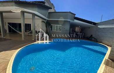 Imagem: A casa possui 3 Dormitórios, 5 Banheiros, 5 Vagas na garagem