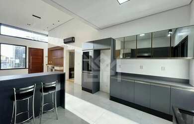 Imagem 12: Casa de Alto Padrão no Condomínio Gênova no Bairro Villa Lucchesi em Gravataí