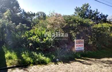 Imagem: O terreno possui 450m² de Área e está localizado em Canela