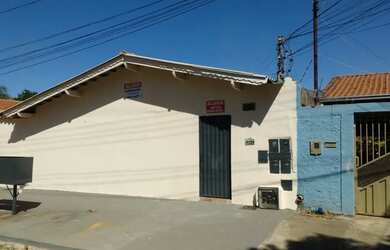 Imagem: O quarto e está localizado em Vila Jardini, Aparecida de Goiânia