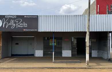 Imagem: O depósito possui 3 Vagas na garagem, 360m² de Área e está