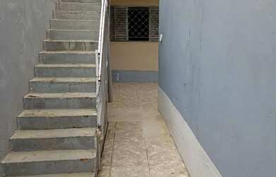 Imagem 4: Aluga se casa de fundos, sobrado parte de baixo 2 quartos , cozinha e banheiro