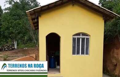 Imagem 3: Sitio em Crucilândia/MG, com nascente e lagoa, casa nova grande ótimo...