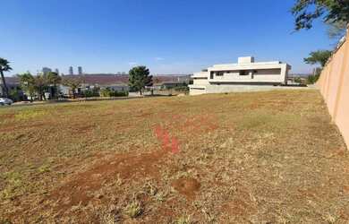 Imagem 3: Terreno Residencial à Venda em Condomínio Fechado no Bairro Bonfim Paulista...