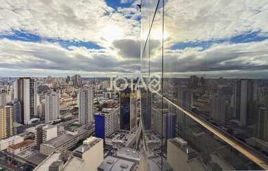 Imagem: O apartamento possui 1 Dormitório, 1 Banheiro, 35m² de Área