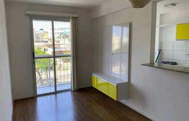 Imagem: O apartamento possui 2 Dormitórios, 2 Banheiros, 1 Vaga na