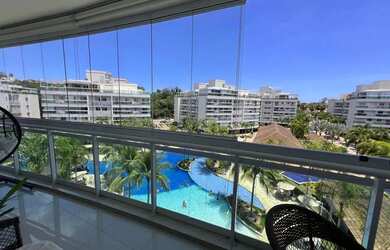 Imagem: O apartamento possui 4 Dormitórios, 4 Banheiros, 2 Vagas na