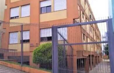 Imagem: O apartamento possui 3 Dormitórios, 1 Banheiro, 1 Vaga na garagem