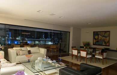 Imagem: O apartamento à venda possui 4 Dormitórios, 5 Banheiros, 4