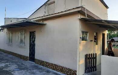 Imagem: A casa possui 2 Dormitórios, 1 Banheiro, 60m² de Área e