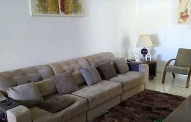 Imagem: A casa possui 3 Dormitórios, 3 Banheiros, 3 Vagas na garagem