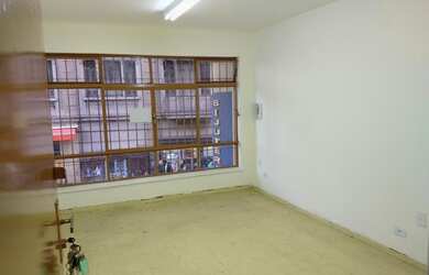 Imagem: O depósito possui 12m² de Área e está localizado em Centro