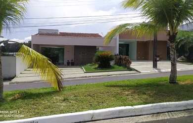 Imagem: A casa em condomínio possui 3 Dormitórios, 3 Banheiros, 3