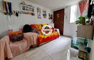 Imagem: O apartamento possui 2 Dormitórios, 1 Banheiro, 1 Vaga na garagem