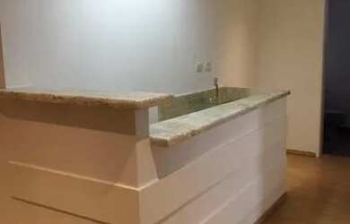 Imagem: O depósito possui 5 Vagas na garagem, 120m² de Área e está