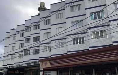 Imagem: O apartamento possui 1 Dormitório, 1 Banheiro, 1 Vaga na garagem